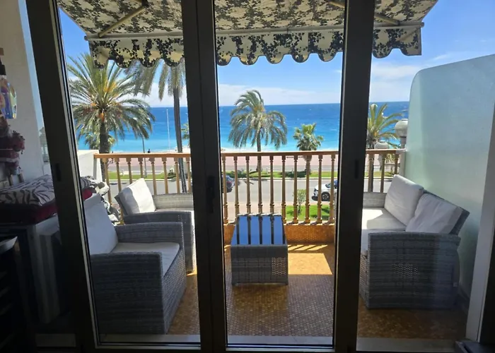 Апартаменты Promenade Des